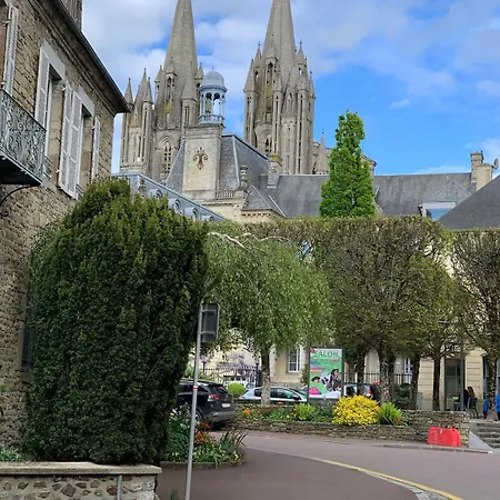 F2 Atypique Centre *