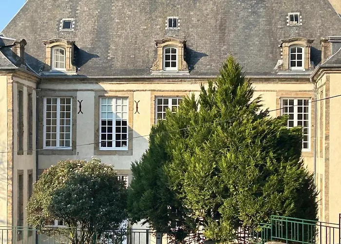 F2 Atypique Centre Apartamento