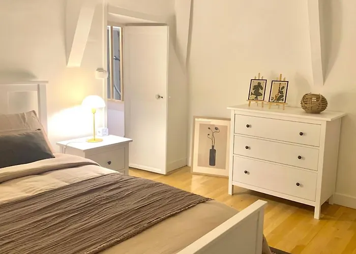 F2 Atypique Centre Coutances