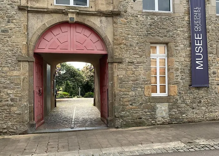 F2 Atypique Centre Apartamento Coutances